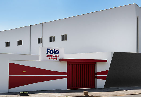 Fachada-Language-School